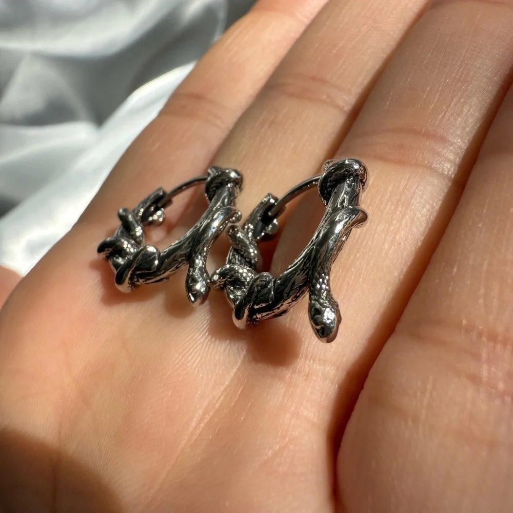 Gothic &Halloween vintage Silver Snake Hoop Earrings